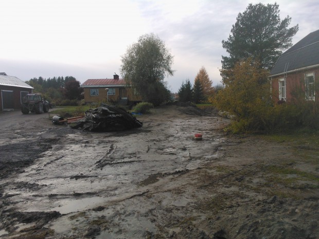 20.10.2012. Nästa stopp i arbetet då berget kom emot.