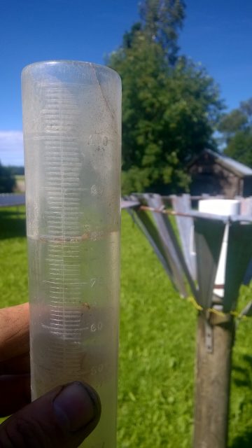 17.07.2016. 8mm regn med åskbyar på en kvart timme